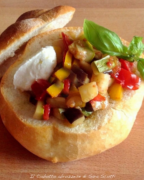 Il ciabotto abruzzese nella rosetta di Sara Scutti